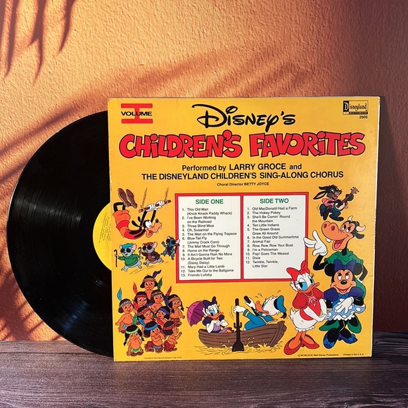1986 Vintage Disney’s Children’s Favorites, volume 1, 2 and 3 on vinyl record - Picture 3 of 11